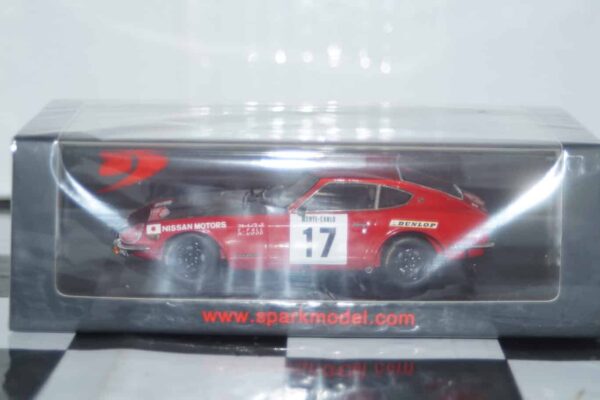 Spark datsun 240z 9th rally 1973 no17 1:43 resin s6285