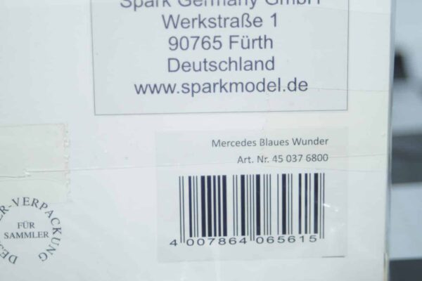 Schuco mercedes benz transporter blue 1/43rd ref 450376800