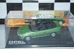 Altaya ixo opel astra f cabriolet green 1992-1998 in 1/43rd(slight crack in case)