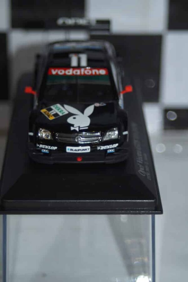 Minichamps opel vectra gts v8 aiello 400 054611