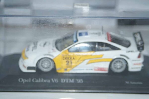 Minichamps opel calibra v6 4x4 1995 amorim 430 954121