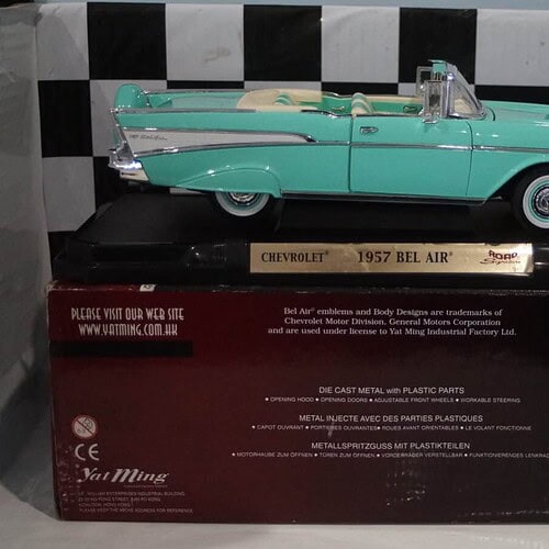 Road signature 1957 chevrolet bel air ref 92108 1:18th