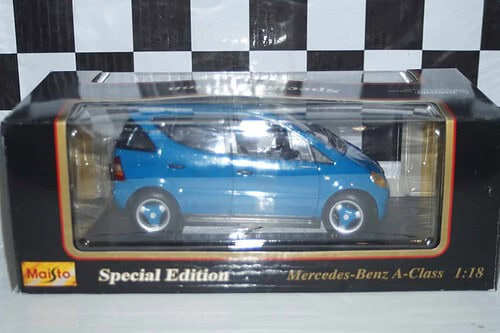 Maisto Mercedes Benz A-Class 1997 in blue 1:18 Diecast 31841