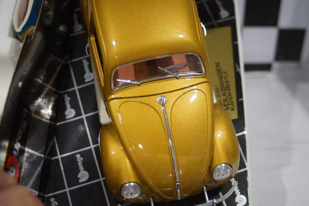Burago 1/18 Volkswagen Coccinelle 1955 Dorée - Modèle Réduit Occasion Collection