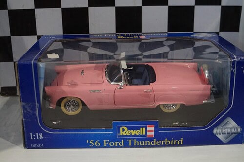 Revell metal opel manta gt/e 1:18 ref 08422