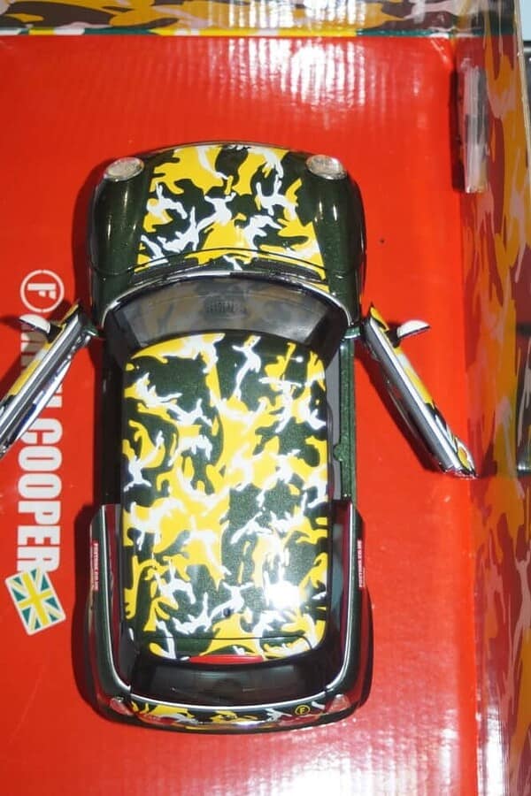FOXTONS (Burago) Mini Cooper GREEN #005 1:18 scale