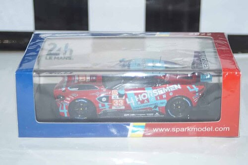Spark aston martin vantage amr 24hr lemans 2022 resin 1:43 scale s8647
