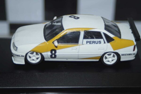Racing replicas code 3 opel vectra gt france ffsa 1996 m.perus