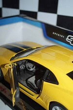 Maisto 2010 chevrolet camaro ss rs in yellow 1:18th ref 46629