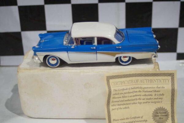 Arko ford fairline 500 blue and white in approx 1:32nd