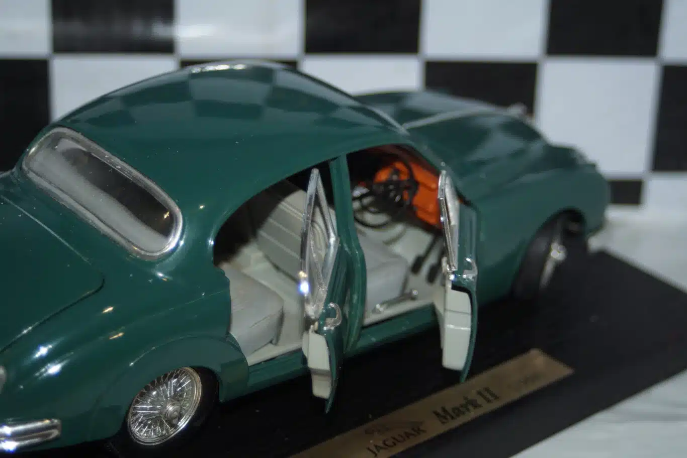 Maisto jaguar mark ii 1959 deals