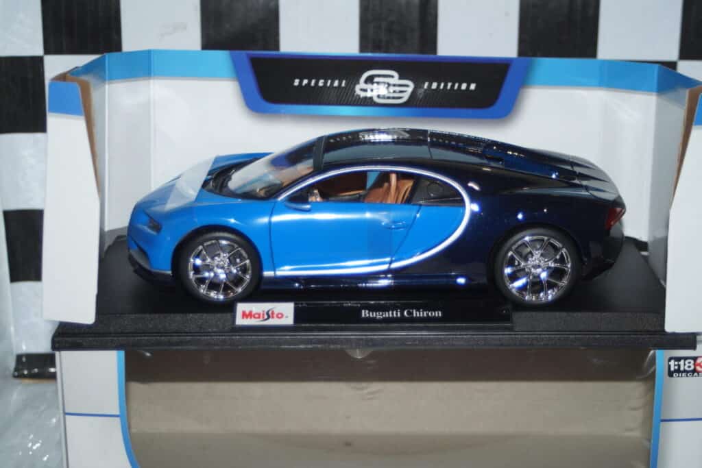 Bugatti Chiron Maisto 1/18 - Diecast Jaune/Noir - Modèle 46629 - Occasion