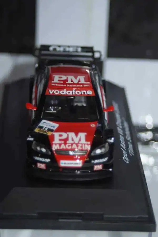 Schuco opel astra v8 coupe 2002 t.scheider diecast ltd 04802 1:43
