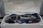 Autoart aston martin vantage 12hr endurance 2015 #99a 1:18 scale 81507