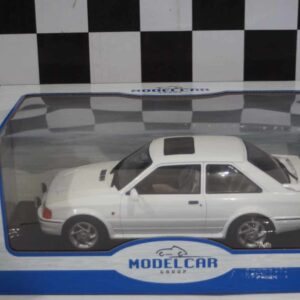 Model car group ford escort rs turbo s2 white mcg18271