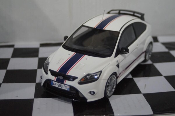 Otto ford focus rs mk2 le mans white 2010 1:18 ot1009