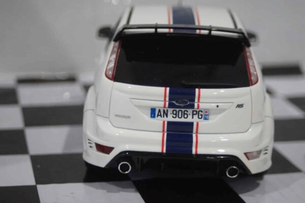 Otto ford focus rs mk2 le mans white 2010 1:18 ot1009