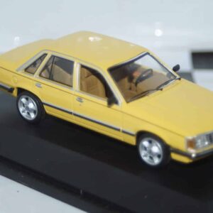 Schuco opel senator a in yellow 1:43 ref 03302