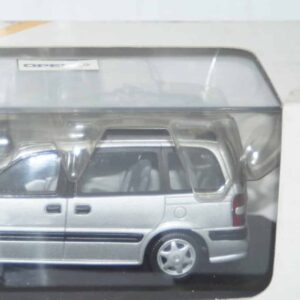 Schuco opel sintra in silver 1:43 ref 1799527