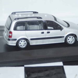 Schuco opel sintra in silver 1:43 ref 1799527