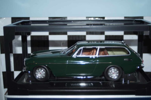 Norev volvo 1800 es 1973 dark green 1:18 scale 188720