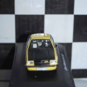 Schuco opel manta b gt/e 1:43 ref 02761
