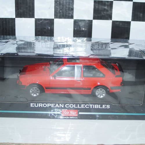 Sunstar ford escort rs 1600i 1984 red (rhd) ref 4996r 1:18 scale