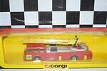 Corgi american la france aerial ladder fire engine 1:50th ref 1143