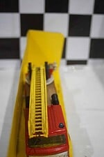 Corgi american la france aerial ladder fire engine 1:50th ref 1143