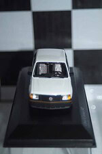 Minichamps opel corsa 2004 blue 430 040304