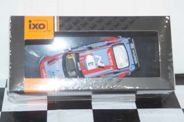 Ixo hyundai i30 no30 wtcr 2018 tarquini gtm143 1:43