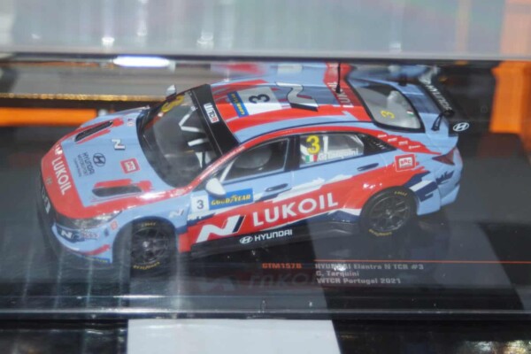 Ixo hyundai i30 no30 wtcr 2018 tarquini gtm143 1:43