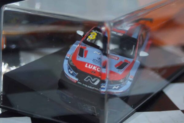 Ixo hyundai i30 no30 wtcr 2018 tarquini gtm143 1:43