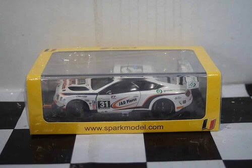 Spark bentley continental 24h spa 2018 1:43 resin sb225 ltd 300