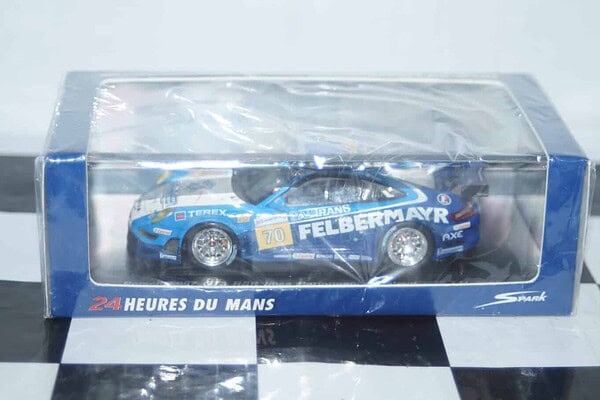 Spark porsche 997 gt3 rsr lm 2012 1:43 ref s3735
