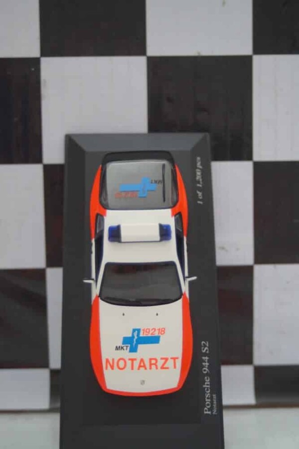 Minichamps porsche 944 s2 1995 notarzt, 400 062290 ,1:43