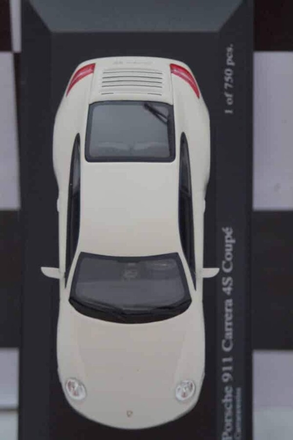 Minichamps porsche cayman 24h nurburgring 2007, 436 076702 ,1:43