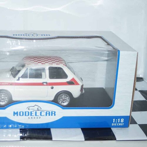Model car group fiat 126 white mcg18325