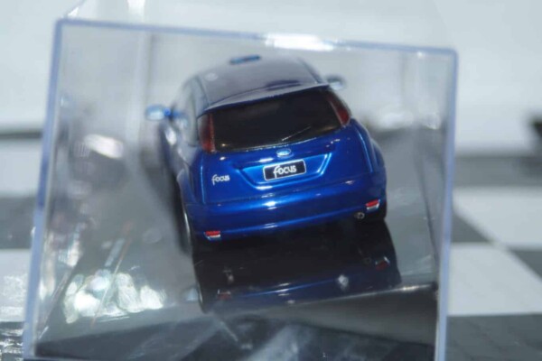 Ixo ford focus custom 1999 blue clc467n.22