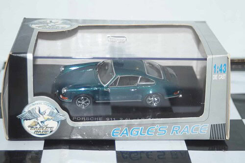 Universal hobbies porsche 911 2.4l-ls 1973 in green 1:43 1018