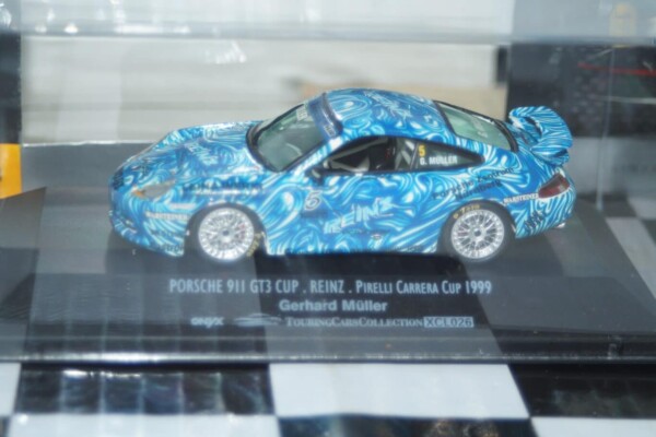Onyx porsche 911 gt3 cup 1999 1:43 scale xcl026