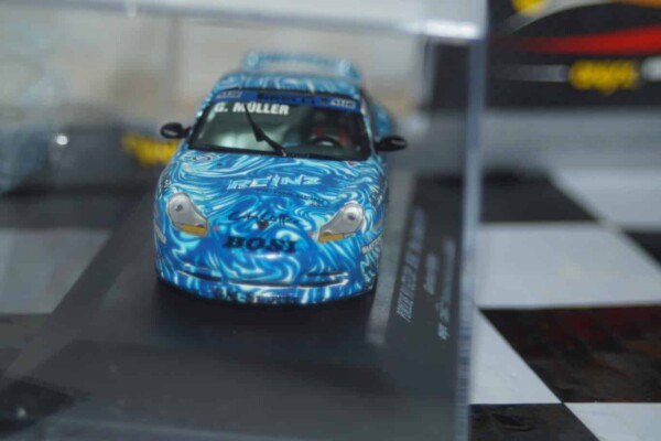 Onyx porsche 911 gt3 cup 1999 1:43 scale xcl026