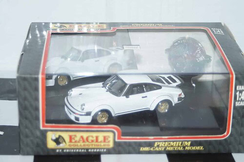 Universal hobbies porsche 934 turbo street version in white 1:43 2307
