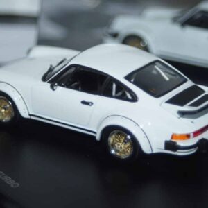 Universal hobbies porsche 934 turbo street version in white 1:43 2307