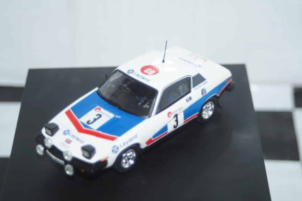 Trofeu triumph tr7 boucles de spa 1977 pond ref 2004