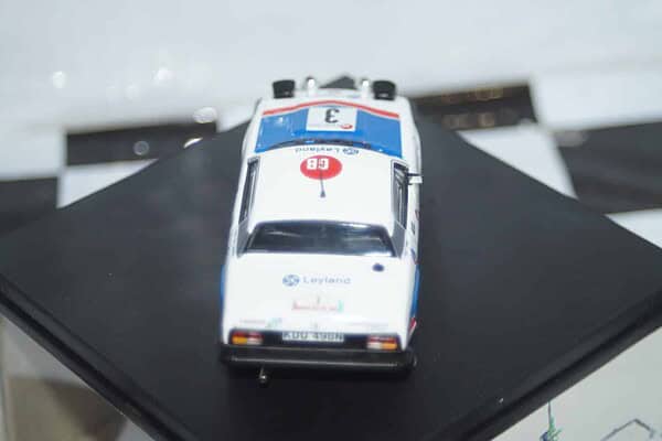 Trofeu triumph tr7 boucles de spa 1977 pond ref 2004