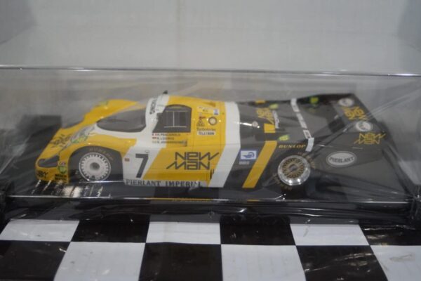 Spark porsche 956 winner 24hr lemans 1984 18lm84