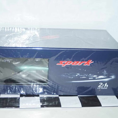 Spark porsche 956 winner 24hr lemans 1984 18lm84