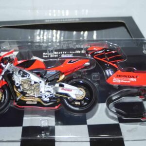 Minichamps honda rc211v summer test 2001 f.spencer 1:12th 122 017998