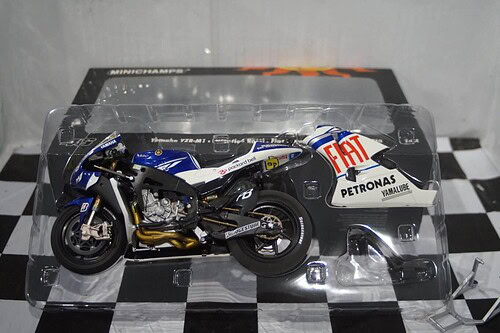 Minichamps yamaha yzr-m1 moto gp 2010 1:12th 122 103046